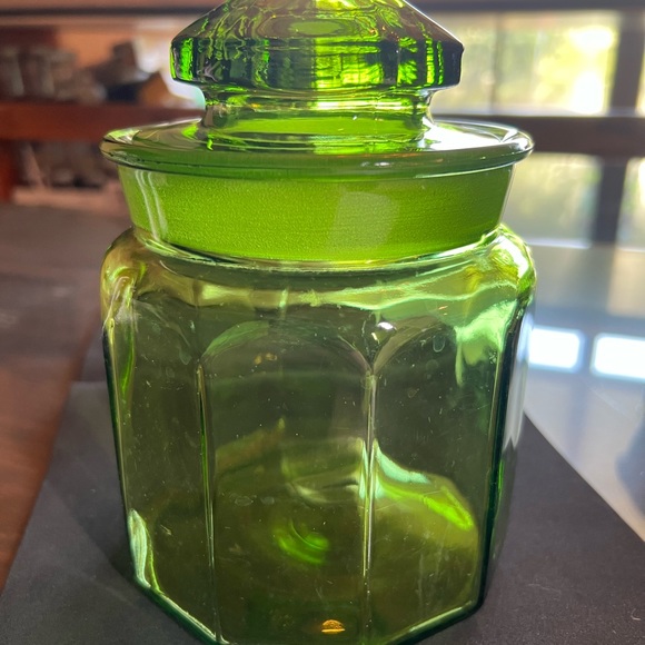 Vintage LE Smith Green Glass Lidded Canister. GUC - Picture 5 of 5